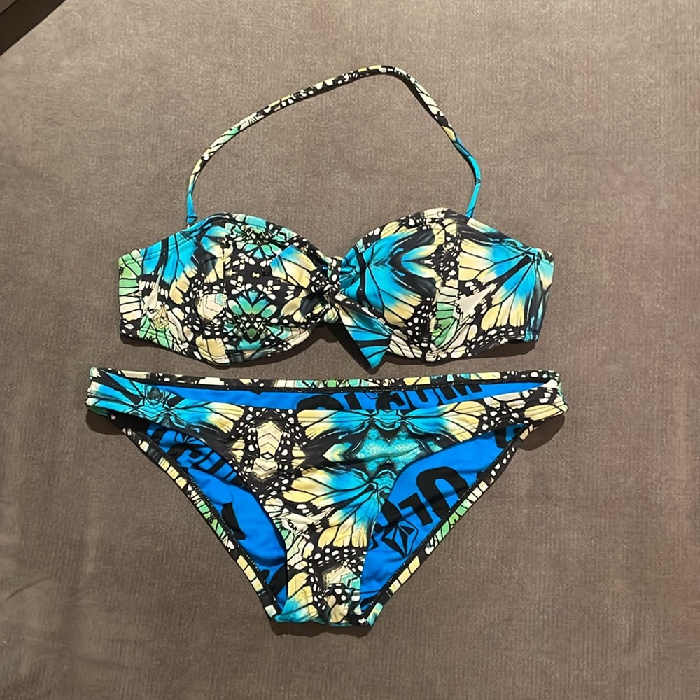 Volcom Bikini - Picture 4 of 4